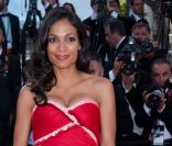 Rosario Dawson à la montée des marches du film <em>This must be the place</em>, de Paolo Sorrentino, à Cannes, le 20 mai 2011.