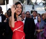 Rosario Dawson à la montée des marches du film <em>This must be the place</em>, de Paolo Sorrentino, à Cannes, le 20 mai 2011.