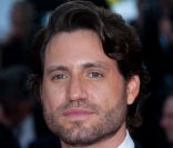 Edgar Ramirez sur le tapis rouge cannois pour le film La Source des Femmes, le 21 mai 2011<br />