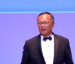 Johnnie To lors de la cérémonie de clôture du 64ème Festival de Cannes le 22 mai 2011