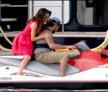 Eva Longoria et son boyfriend Eduardo Cruz passent des congés ensoleillés à Miami, en mai 2011. La jolie brunette rejoint son chéri sur son scooter des mers !<br />