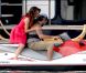 Eva Longoria et son boyfriend Eduardo Cruz passent des congés ensoleillés à Miami, en mai 2011. La jolie brunette rejoint son chéri sur son scooter des mers !