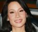 Lucy Liu et Kim Cattrall s'offrent une soirée cylindrée avec Penn Badgley !