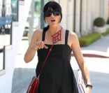 Selma Blair a certainement hâte d'accoucher, mais reste très lookée. West Hollywood, 25 mai 2011