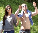 Shia LaBeouf avec sa petite-amie Karolyn Pho à Los Angeles le 20 mai 2011 : ils font des plans sur la comète 