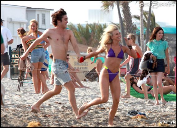 Julianne Hough et Diego Bonita sur le tournage de Rock of Ages le 23 mai 2011 : tellement complices !
