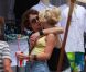 Julianne Hough et Diego Bonita sur le tournage de Rock of Ages le 23 mai 2011 : baisers volés 