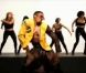 Nick Cannon en MC Hammer dans son clip Famous
