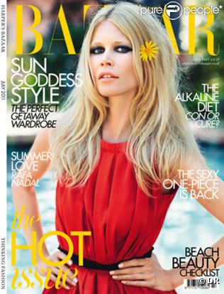 Claudia Schiffer pour le  Harper's Bazaar  anglais, juillet 2011.