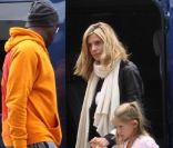 Heidi Klum et Seal emmènent Leni, Henry et Johan à leurs cours de danse et d'arts martiaux, le 4 juin 2011