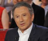 Michel Drucker dans l'émission Vivement Dimanche diffusée le 15 mai 2011  