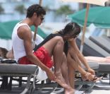 Noah Becker et son amie Rafaella sur la plage de Miami le 7 juin 2011