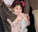 Katie Holmes fait des commandes spéciales aux chausseurs de renoms comme Louboutin ou Marc Jacobs pour que Suri Cruise possède des chaussures uniques ! New York, 16 mars 2011