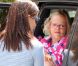 Jennifer Garner emmène Violet et Seraphina au parc, dans le quartier de Pacific Palisades, à Los Angeles. Juin 2011