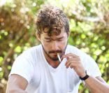 Shia Labeouf se promène avec sa petite amie Karolyn à Los Feliez, en Californie, dimanche 5 juin 2011.