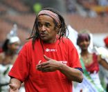 Yannick Noah au Parc des Princes, à Paris, à l\'occasion du jubilé du footballeur Bernard Lama, samedi 11 juin 2011.