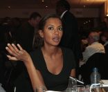 Karine Le Marchand au Parc des Princes, à Paris, à l'occasion du jubilé du footballeur Bernard Lama, samedi 11 juin 2011.