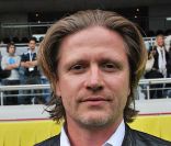Emmanuel Petit au Parc des Princes, à Paris, à l'occasion du jubilé du footballeur Bernard Lama, samedi 11 juin 2011.
