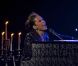 Alicia Keys se produit sur la scène du Palais des Congrès, à Paris, samedi 11 juin, pour son concert Piano & Moi .