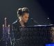 Alicia Keys se produit sur la scène du Palais des Congrès, à Paris, samedi 11 juin, pour son concert Piano & Moi .