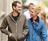 Claire Danes et Hugh Dancy sur le chemin de leur cours de gym à New York, le 14 juin 2011.