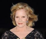 Sylvie Vartan, présidente du jury, reçoit le prix Coup de coeur pour ses 50 ans de carrière romantique.