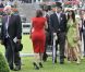  Ascot 2011, cinquième et dernière journée, samedi 18 juin 2011 : La princesse Eugenie d'York marque la clôture de l'événement avec une robe rouge audacieuse. 
 Pas d'embellie du côté du ciel, mais un bouquet final bien garni sur l'herbe verte du Berkshire ! 