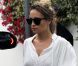 Nicole Richie avec une amie dans les rues de Los Feliz près de Los Angeles en juin 2011 et dans un look au top 