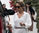 Nicole Richie avec une amie dans les rues de Los Feliz près de Los Angeles en juin 2011 et dans un look au top 