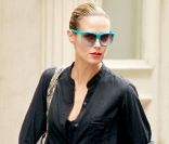  Heidi Klum est une superwoman qui mène parfaitement sa vie de mère de quatre enfants. En plus, elle a un corps de rêve... Mais quel est son secret ? New York, 22 juin 2011 
