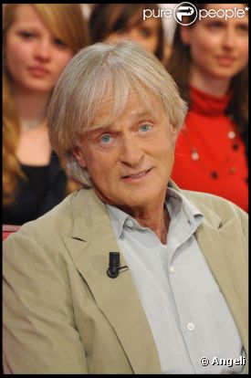 Le chanteur Dave lors de l'enregistrement de l'émission Vivement Dimanche en avril 2011
 &nbsp; 