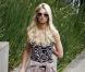 Paris Hilton en pleine séance de footing avec sa soeur Nicky dans les rues de Los Angeles le 17 juin 2011