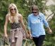 Paris Hilton en pleine séance de footing avec sa soeur Nicky dans les rues de Los Angeles le 17 juin 2011
