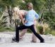Paris Hilton en pleine séance de footing avec sa soeur Nicky dans les rues de Los Angeles le 17 juin 2011