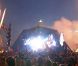 Beyoncé exceptionnelle sur la scène pyramidale de Glastonbury, le 26 juin 2011.