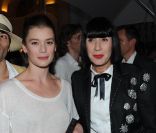 Aurélie Dupont et Chantal Thomass lors de l\'inauguration du restaurant du Palais Garnier, à Paris, le 27 juin 2011.