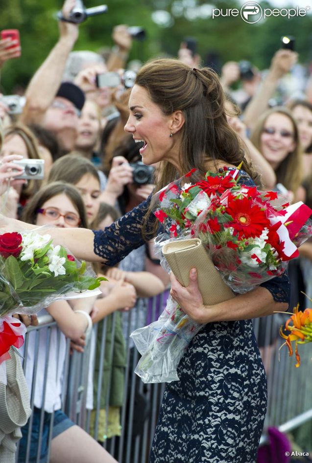 Le prince William et la duchesse Catherine de Cambridge entamaient le 30 juin 2011 leur première visite officielle internationale en tant que jeunes mariés. Au Canada, la Kate-mania a fait des ravages.