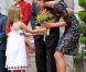3 tenues, 10 000 fans : deux des chiffres à retenir pour le premier jour de la visite officielle au Canada du prince William et de sa femme la duchesse Catherine de Cambridge, le 30 juin 2011.