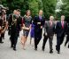 3 tenues, 10 000 fans : deux des chiffres à retenir pour le premier jour de la visite officielle au Canada du prince William et de sa femme la duchesse Catherine de Cambridge, le 30 juin 2011.