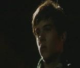 Jonathan Rhys-Meyers, déjà très beau à 19 ans dans The Disappearance of Finbar, dont il est l'acteur principal 