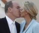 Albert et Charlene: Trois baisers devant Caroline, Stéphanie et leurs enfants