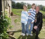 Yves Rénier et son lion Brutus