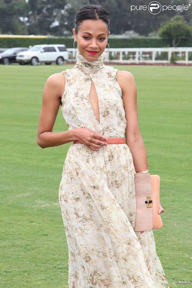 Zoe Saldana au match de polo de charité organisé au  Santa Barbara Polo and Racquet club pour l'association des princes William et Harry. Carpinteria, 9 juillet 2011