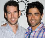 Doug Ellin et Adrian Grenier lors de la soirée consacrée à la série Entourage. New York, le 20 juillet 2011