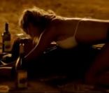 Les premières images du film Battelship, avec le beau Alexander Skarsgard et la séduisante Brooklyn Decker, en salles au printemps 2012