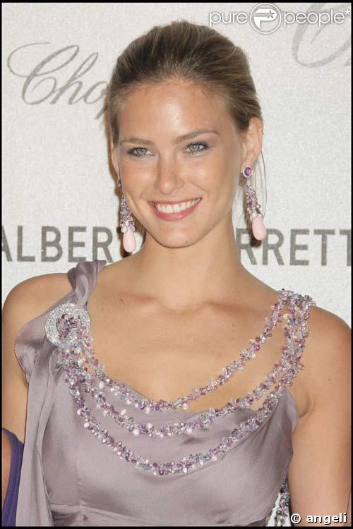 Bar Refaeli à la soirée organisée par Alberta Ferretti et Chopard