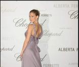 Bar Refaeli à la soirée organisée par Alberta Ferretti et Chopard