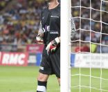 Le divin chauve Fabien Barthez a pris huit buts mais l\'essentiel était ailleurs, le 2 août 2011 au stade Louis II de Monaco, lors d\'un match de gala entre l\'OM et Manchester United au  profit de l\'association Un sourire, un espoir pour la vie de Pasc