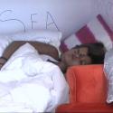 Secret Story 5 : Réveil câlin pour Geoffrey et Ayem... Marie fait ses valises !