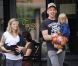 Ethan Hawke : Un papa sur un nuage avec son bébé qui vient d'arriver